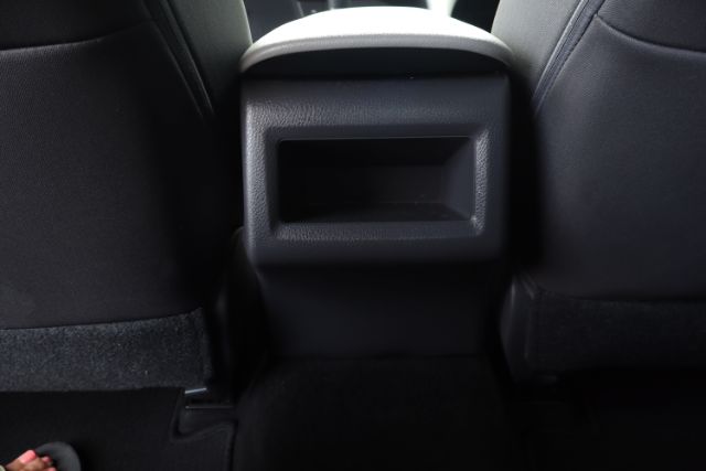 2018 Toyota Camry  thumbnail 14