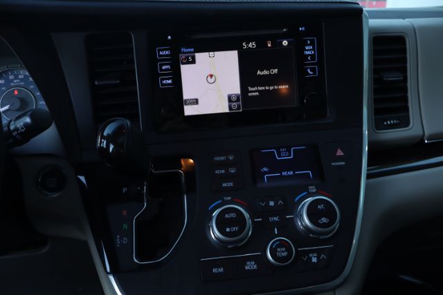 2016 Toyota Sienna  thumbnail 21