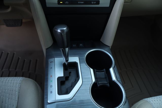 2014 Toyota Camry Hybrid  thumbnail 20
