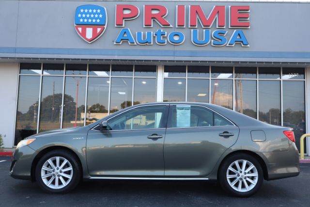 2014 Toyota Camry Hybrid  vehicle photo