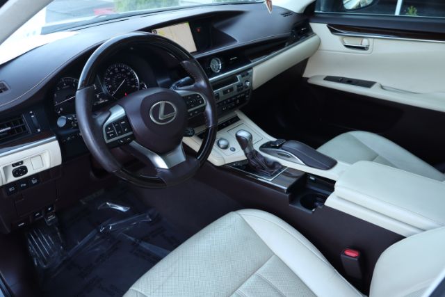2018 Lexus ES 350  thumbnail 16