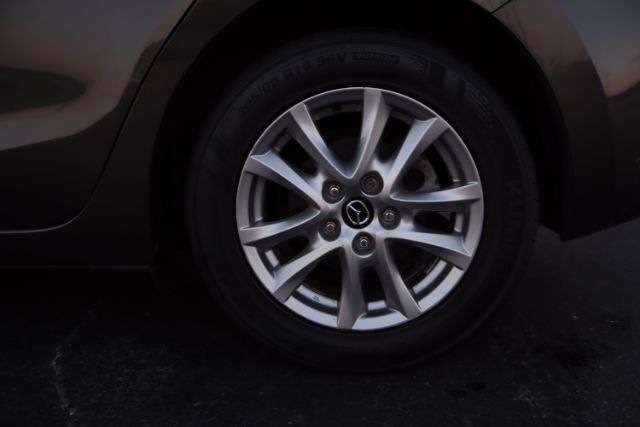 2014 Mazda Mazda3 Hatchback  thumbnail 24