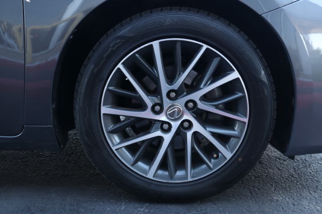 2018 Lexus ES 350  thumbnail 26